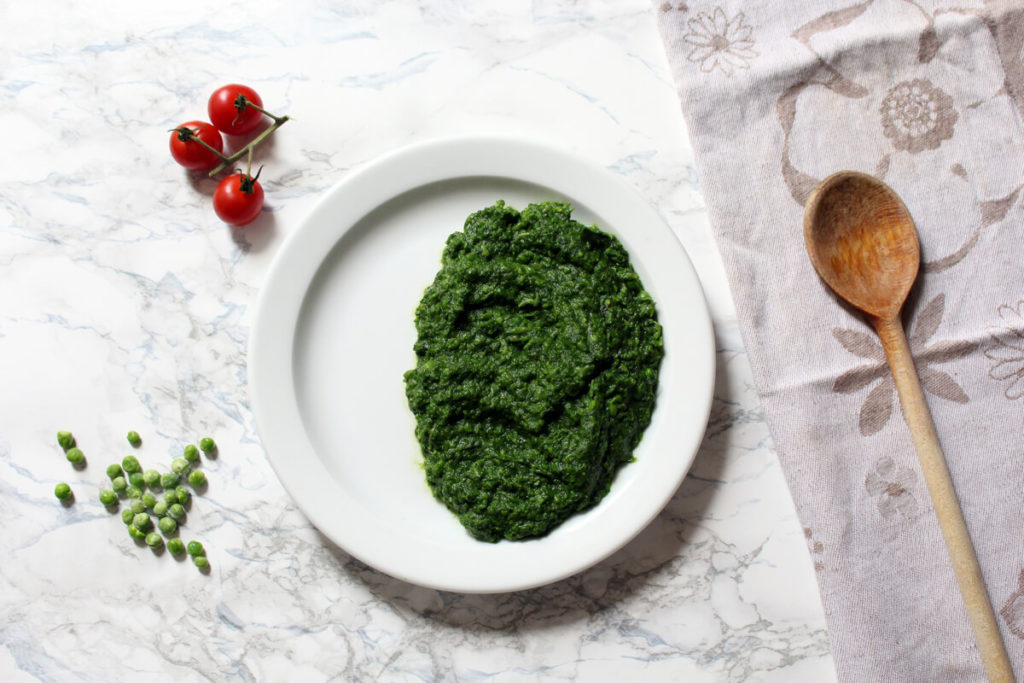 Spinach and grean pea puree